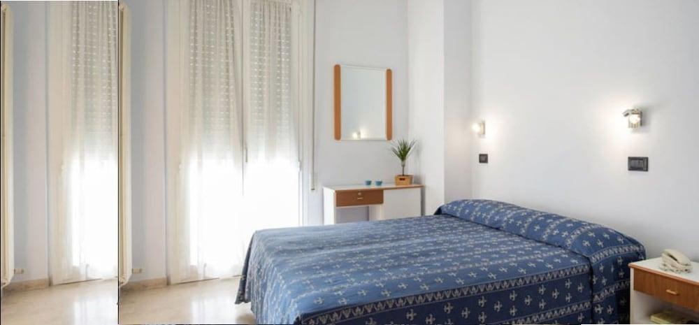 Hotel Kadett ريميني المظهر الخارجي الصورة